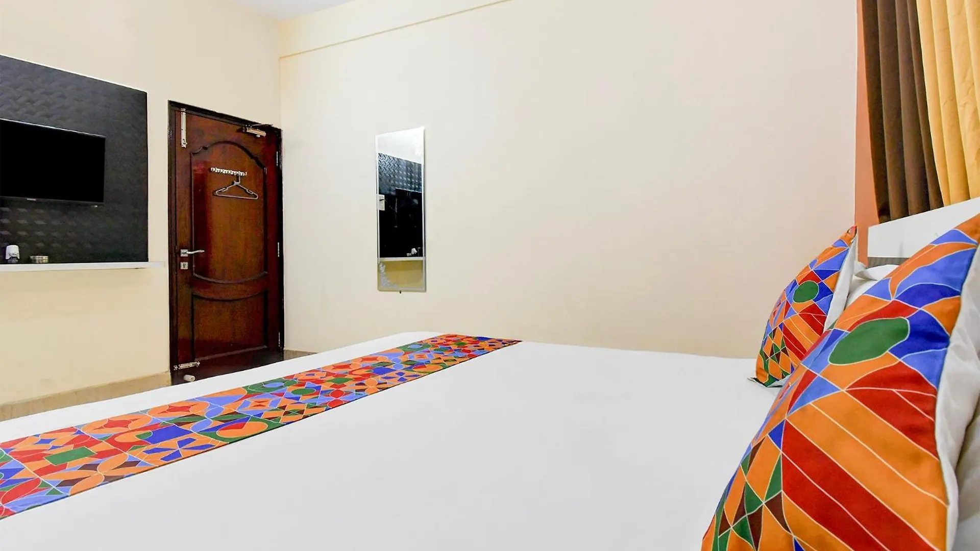 Fabhotel Rb Palace Váránasí